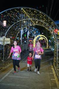 BIB: 14574, 19070
                            <button type="button" onclick="openModal(24677910)" class="btn btn-primary btn-sm float-right btn-popup" data-toggle="modal" data-target=".modal-high-quality">
                        <i class="fas fa-shopping-cart"></i> Add to Cart
                    </button>
                                            <button type="button" onclick="isThisMe(24677910, true)" class="btn btn-success btn-sm float-right btn-popup btn-isme hidden" data-toggle="tooltip" data-placement="bottom" title="นี่คือรูปของคุณใช่ไหม คลิกที่นี่เพื่อเอาเข้าอัลบั้ม">
                        <i class="fas fa-plus"></i> Add to album
                    </button>
                    <button type="button" onclick="isThisMe(24677910, false)" class="btn btn-warning btn-sm float-right btn-popup btn-isnotme hidden">
                        <i class="fas fa-ban"></i> Remove from album
                    </button>